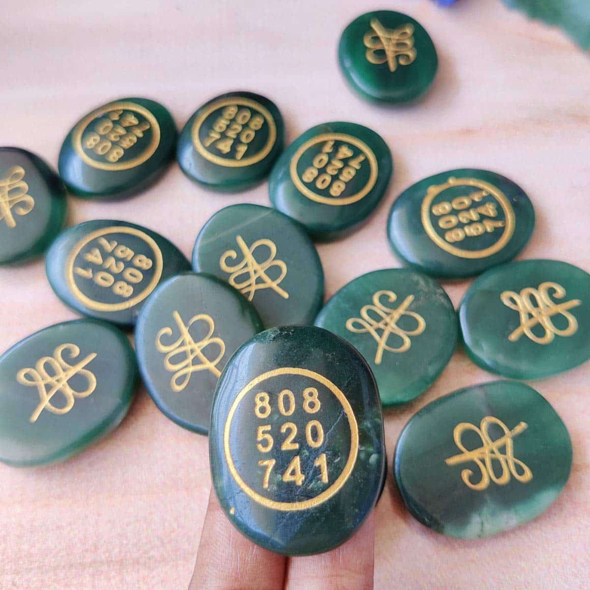 Green Aventurine Healing Crystals | Green Aventurine Stone Healing Crystals Money Stone Zibu Symbol Green Aventurine Healing CrystalsJade Zibu Coin