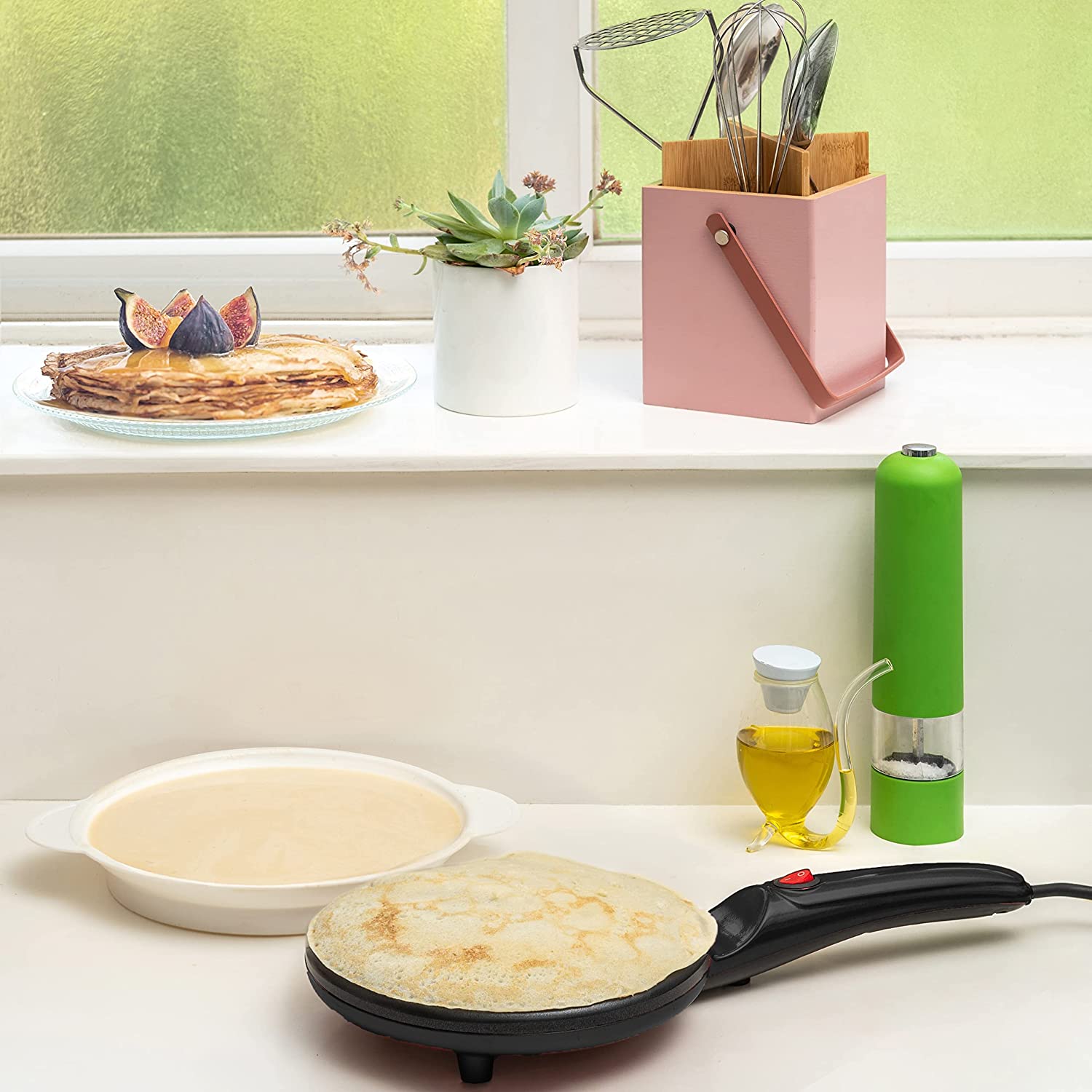 Crepe Maker Machine Electric Pancake Maker Griddle Non Stick Black Electric Crepe Maker