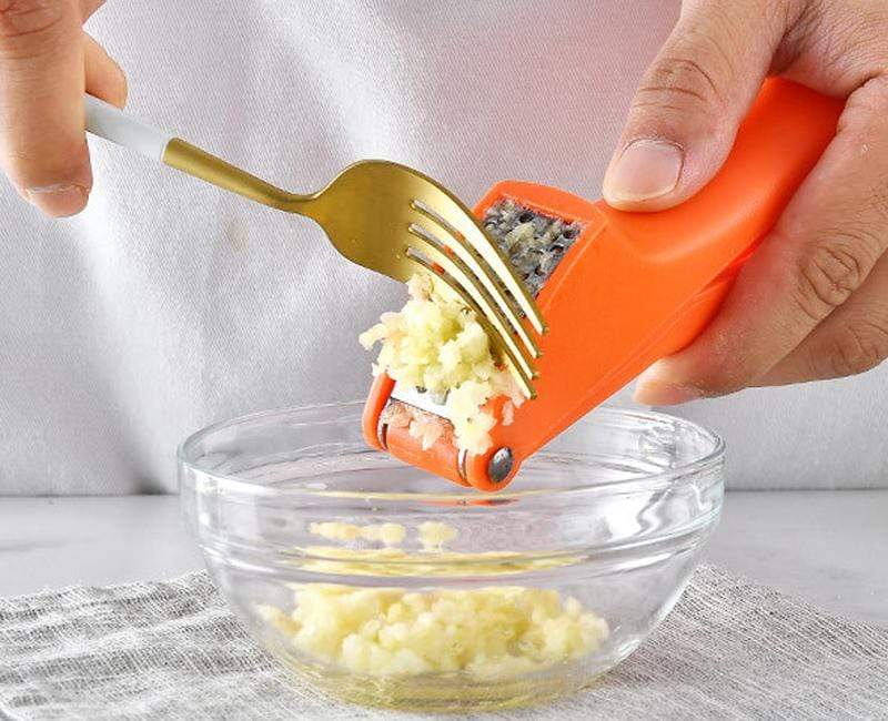 Garlic and Ginger Crusher Garlic Press Machine (Buy 1 Get 1 Free) Garlic Press (Buy 1 Get 1 Free)