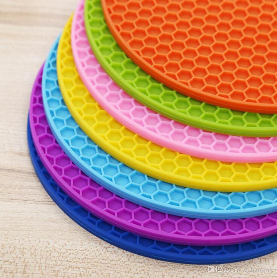 Multipurpose Round Silicone Mat Dining Table Coaster Mat (Pack of 4) Multipurpose Round Silicone Mat (Pack of 4)
