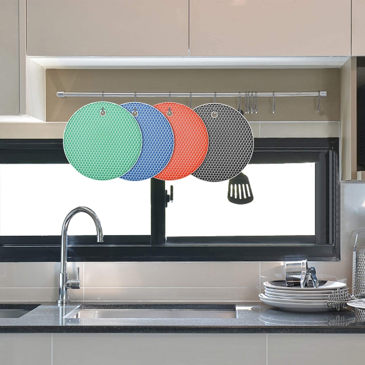 Multipurpose Round Silicone Mat Dining Table Coaster Mat (Pack of 4) Multipurpose Round Silicone Mat (Pack of 4)